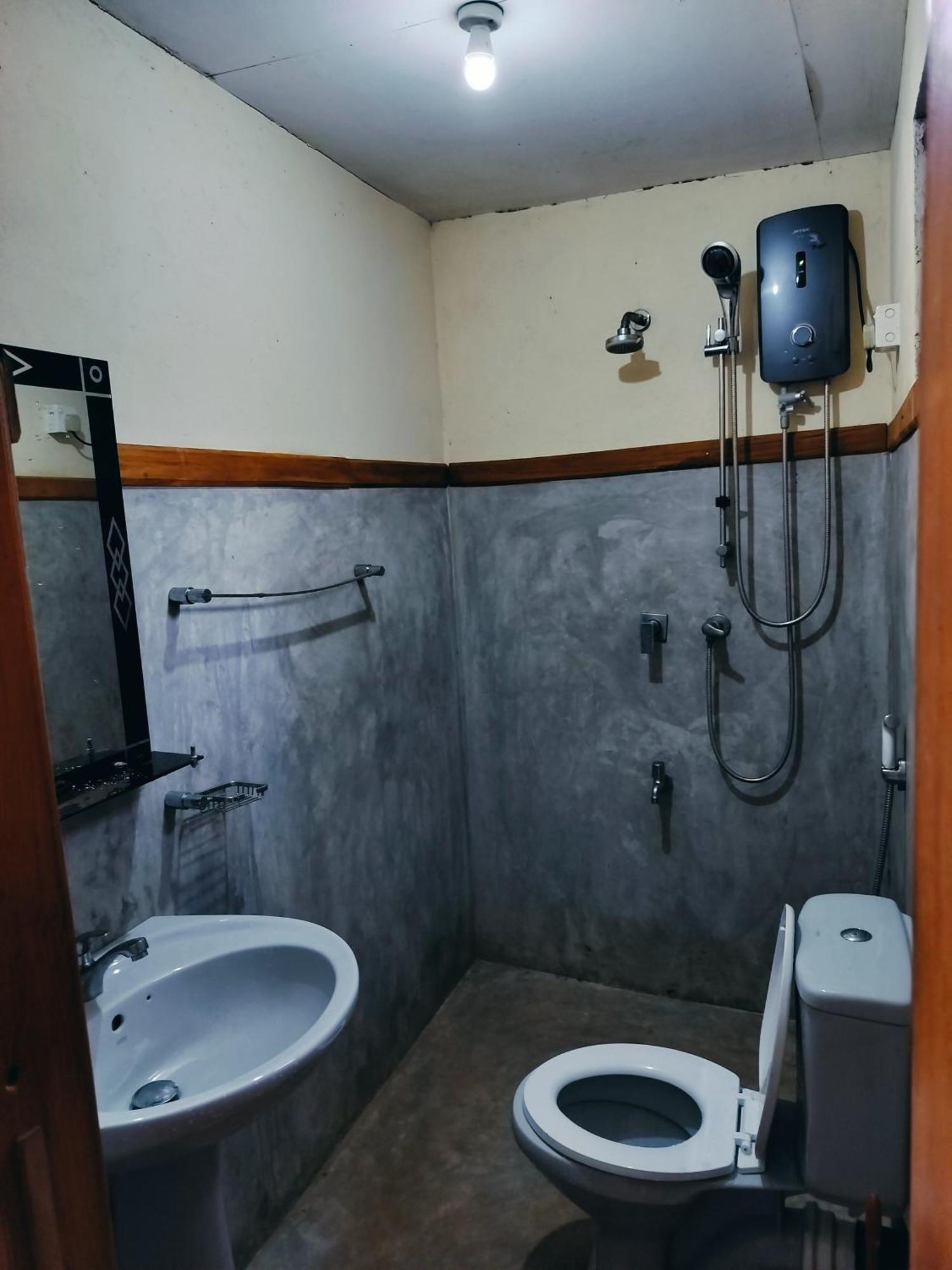 Nancy Guest Otel Mirissa Dış mekan fotoğraf